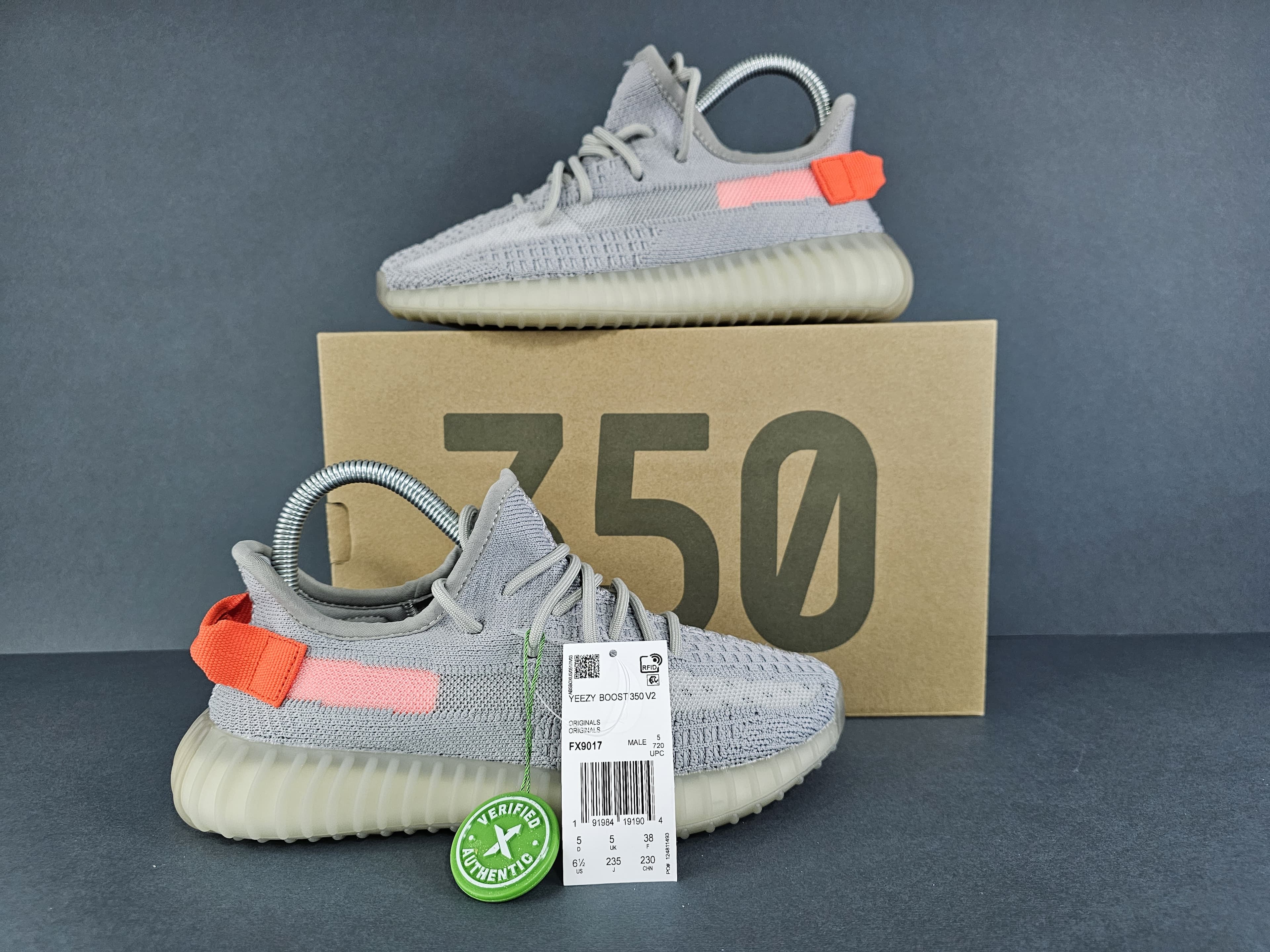 Adidas Yeezy 350 boost