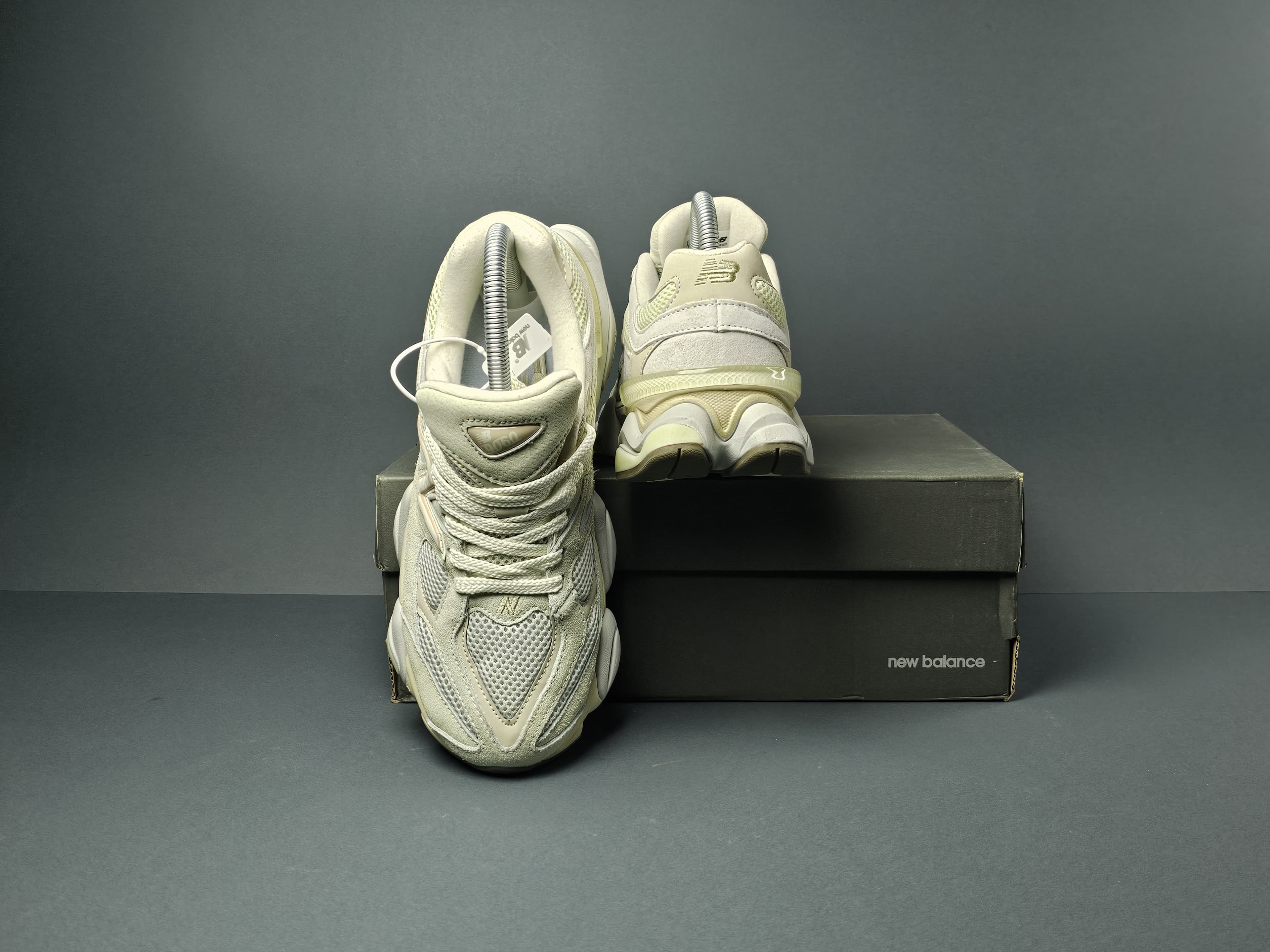 New Balance 9060 4