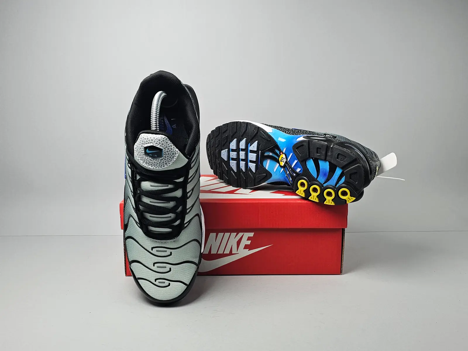Kiss my airs 3