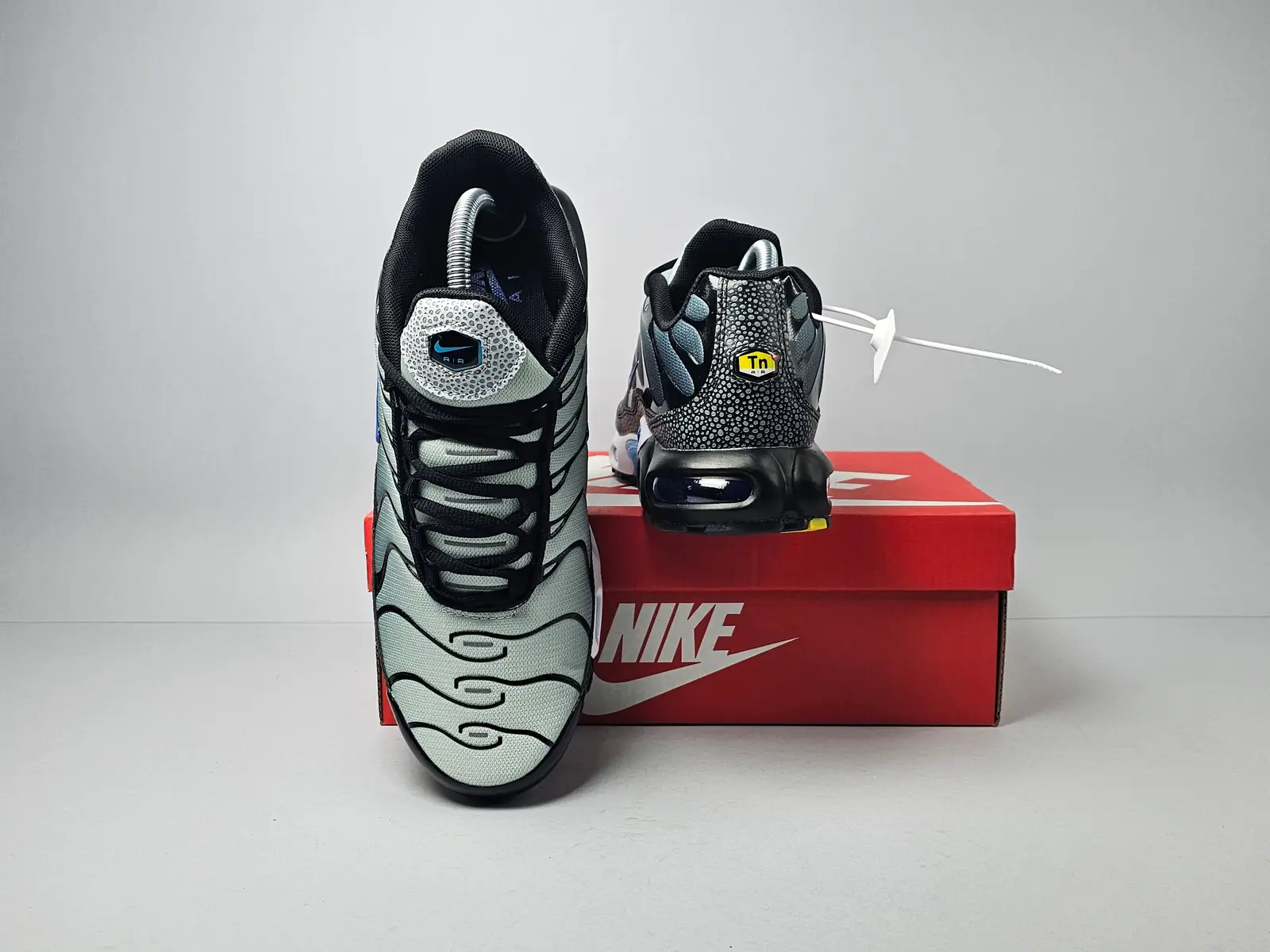 Kiss my airs 4