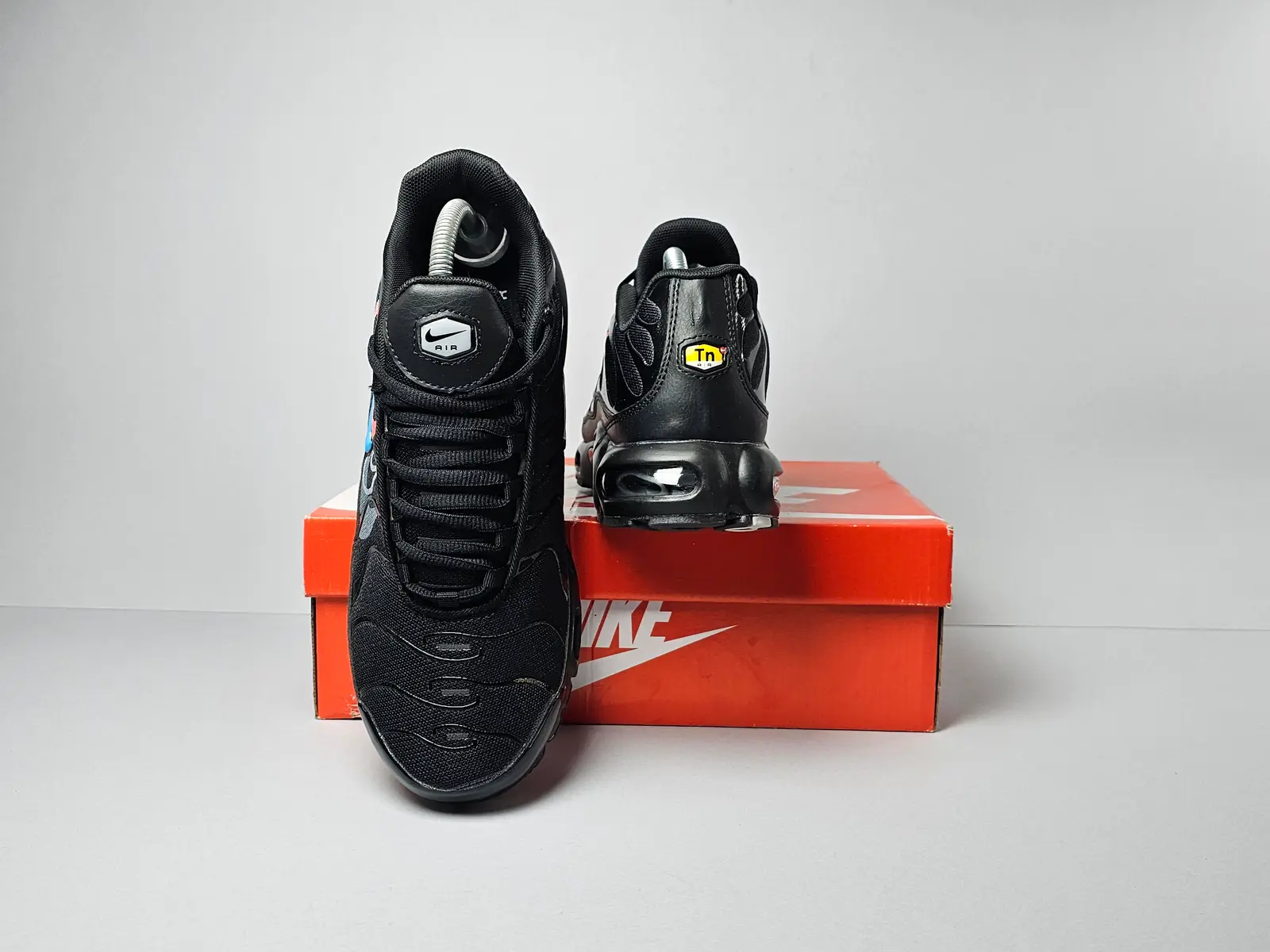 Multi swoosh 3