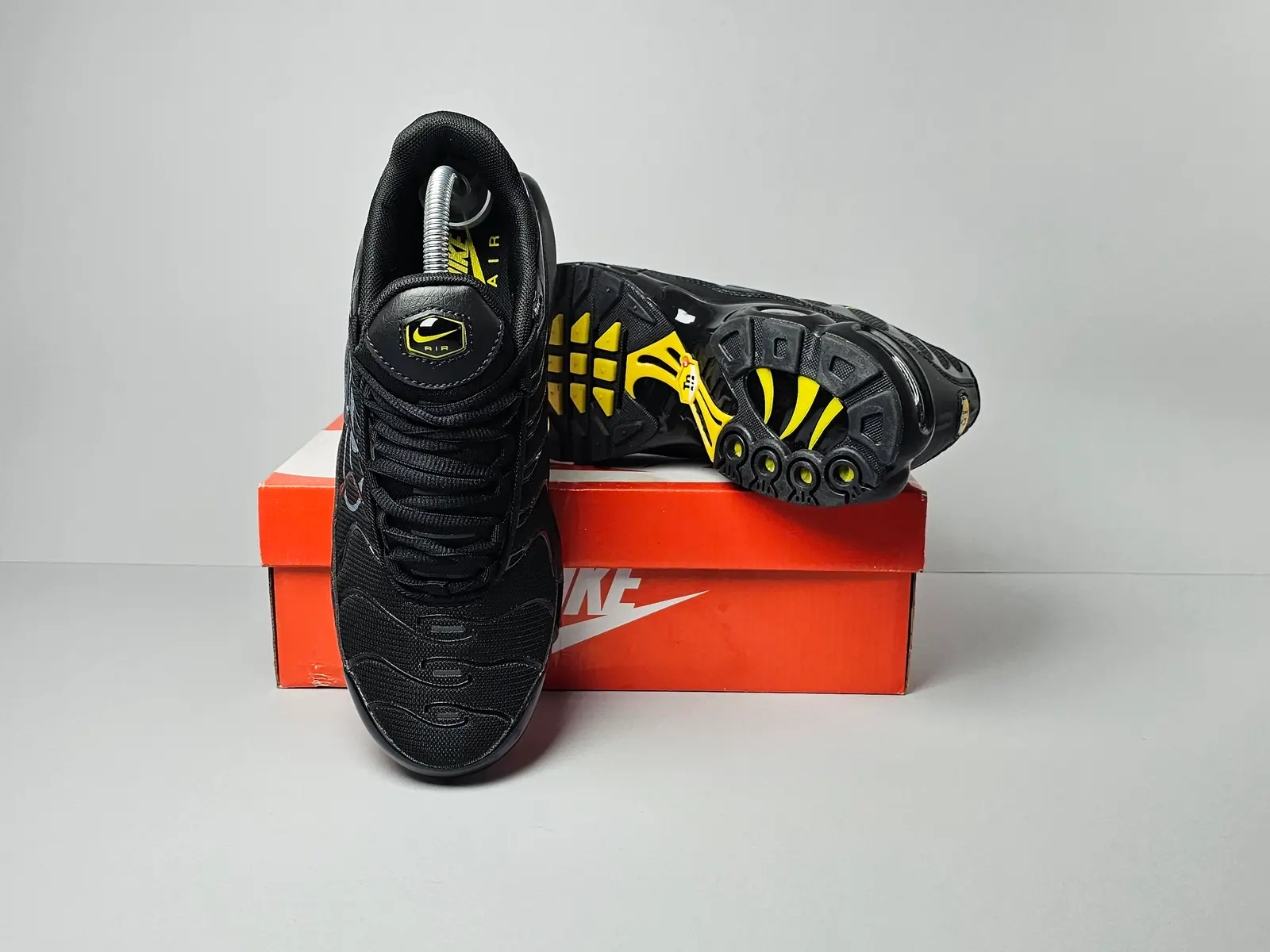 Multi swoosh 3