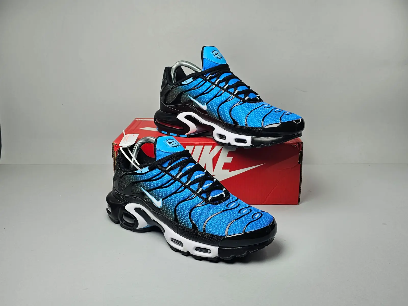 Aquarius blue 2