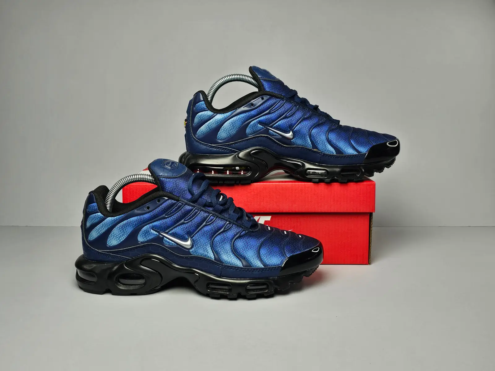 Midnight navy