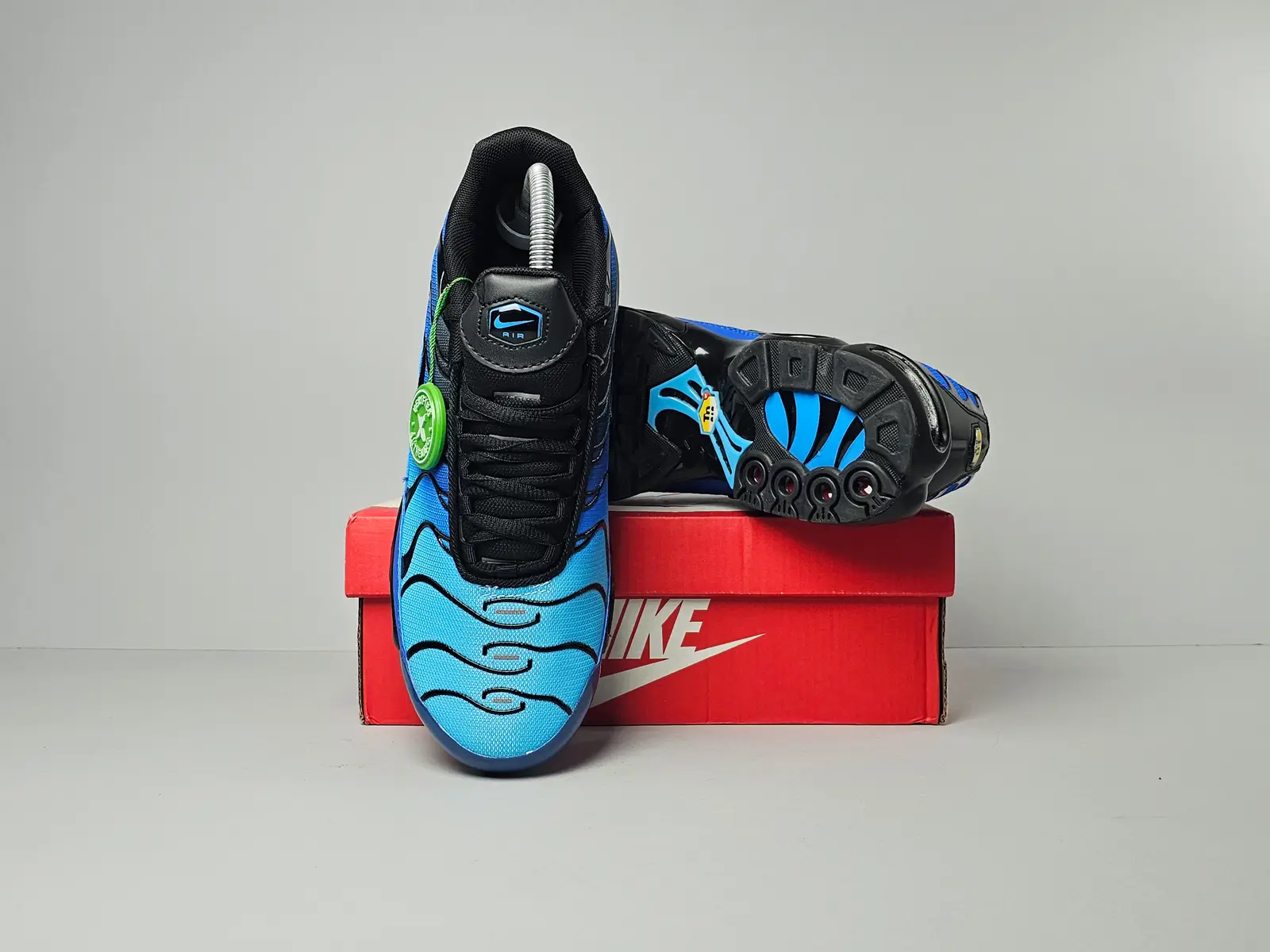 Blue black 4