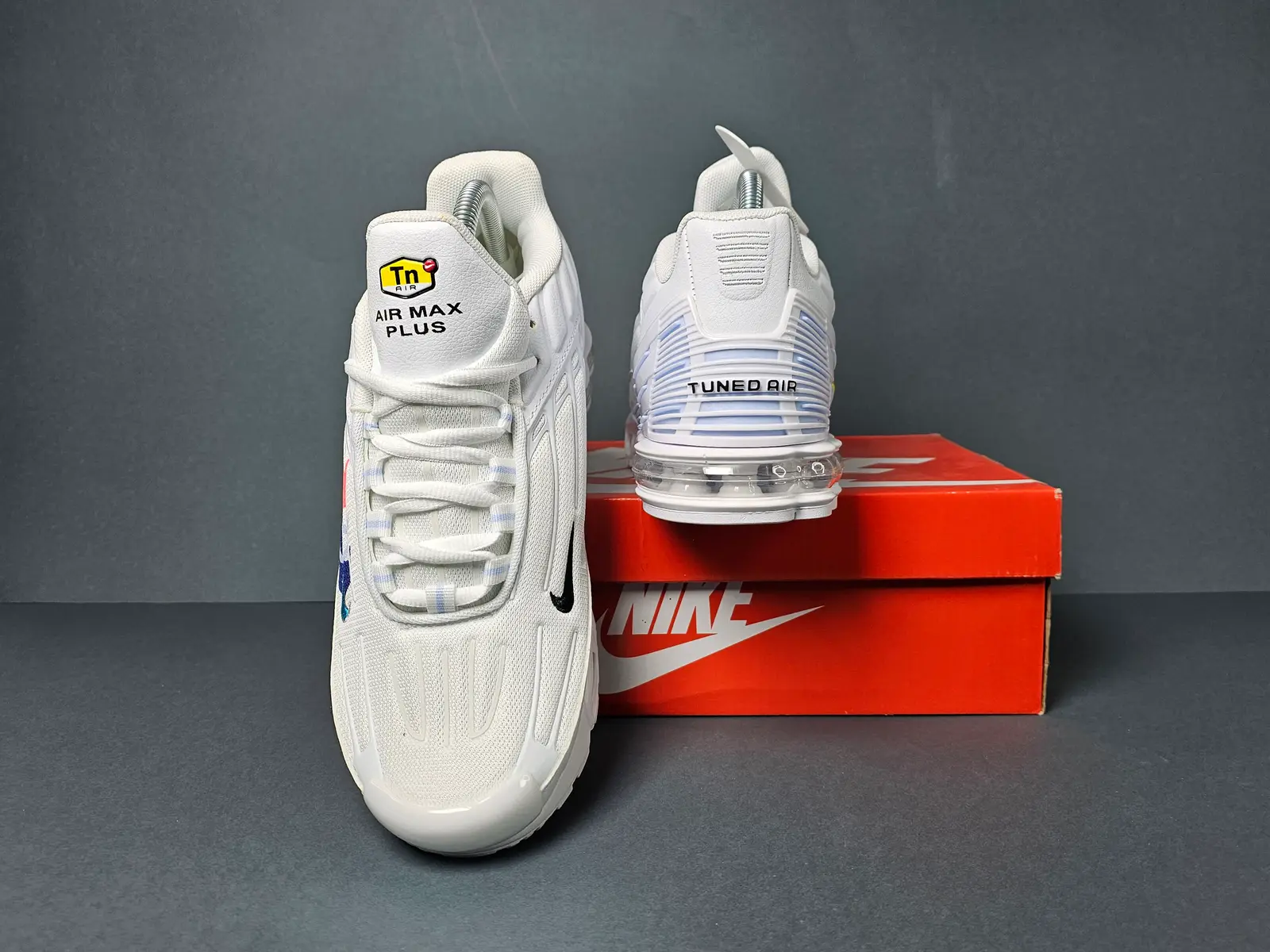 Multi swoosh 4