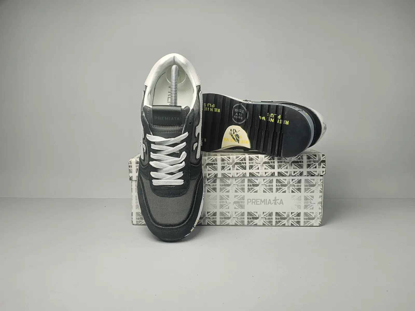 Premiata 3