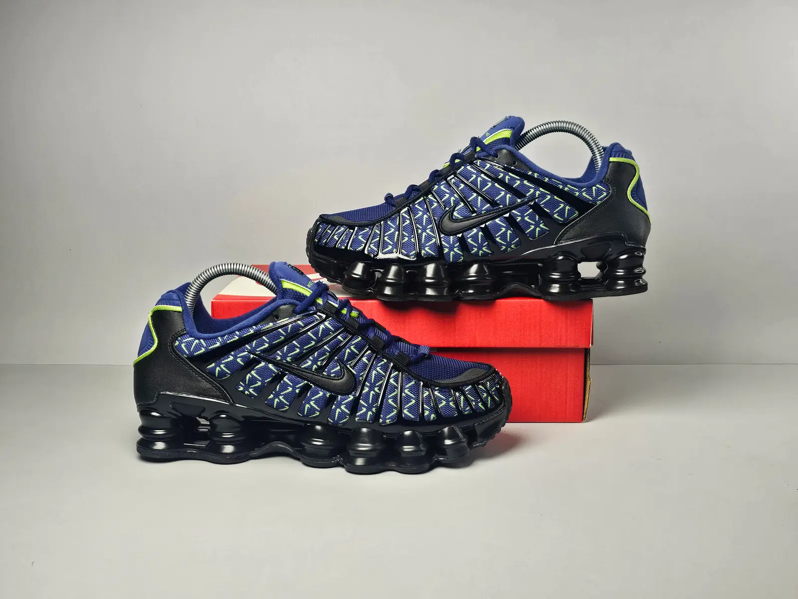 Nike shox TL