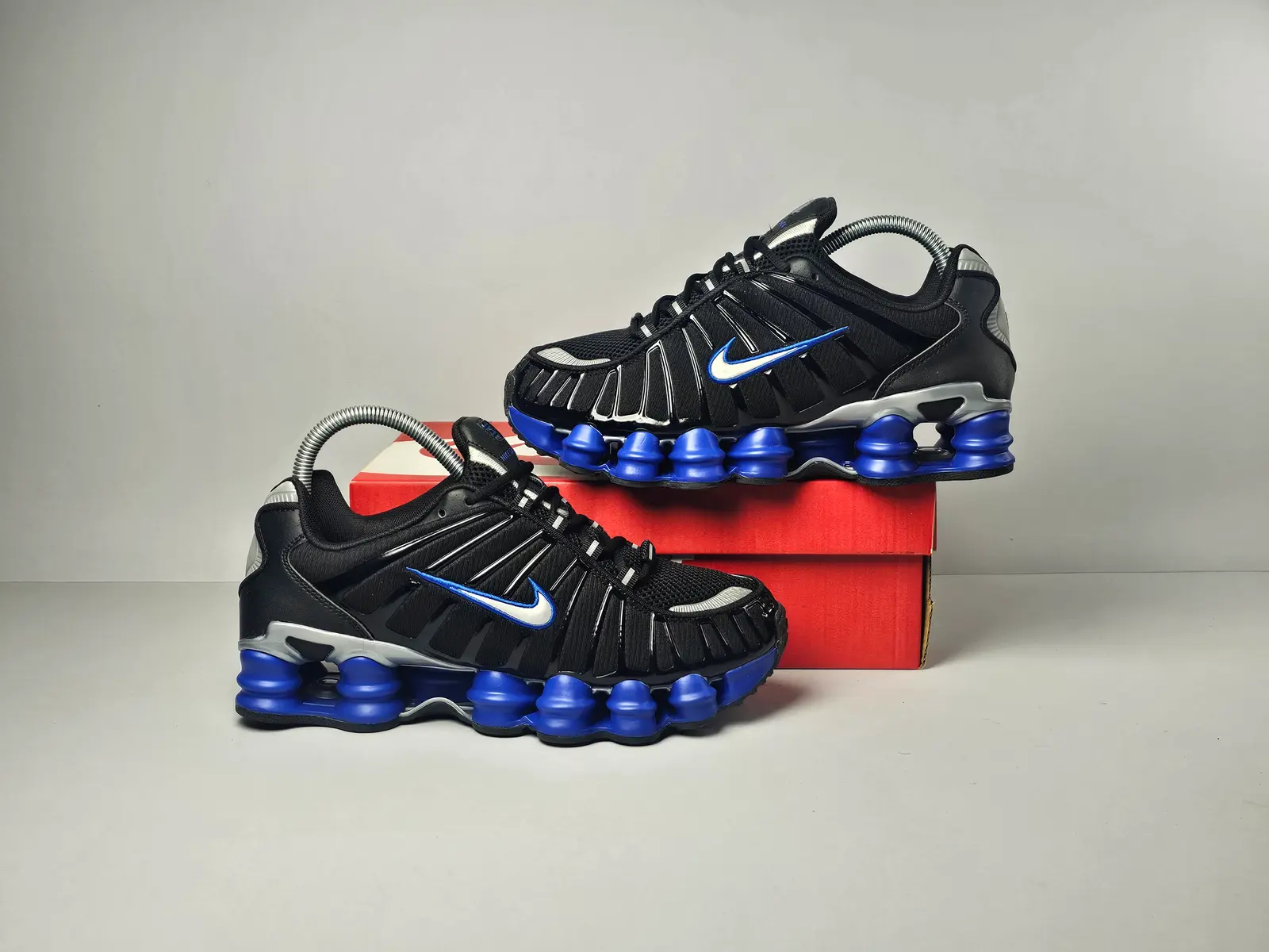 Racer blue
