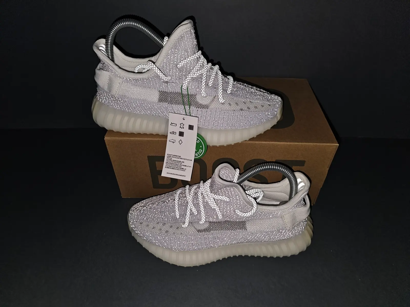 Static white 6
