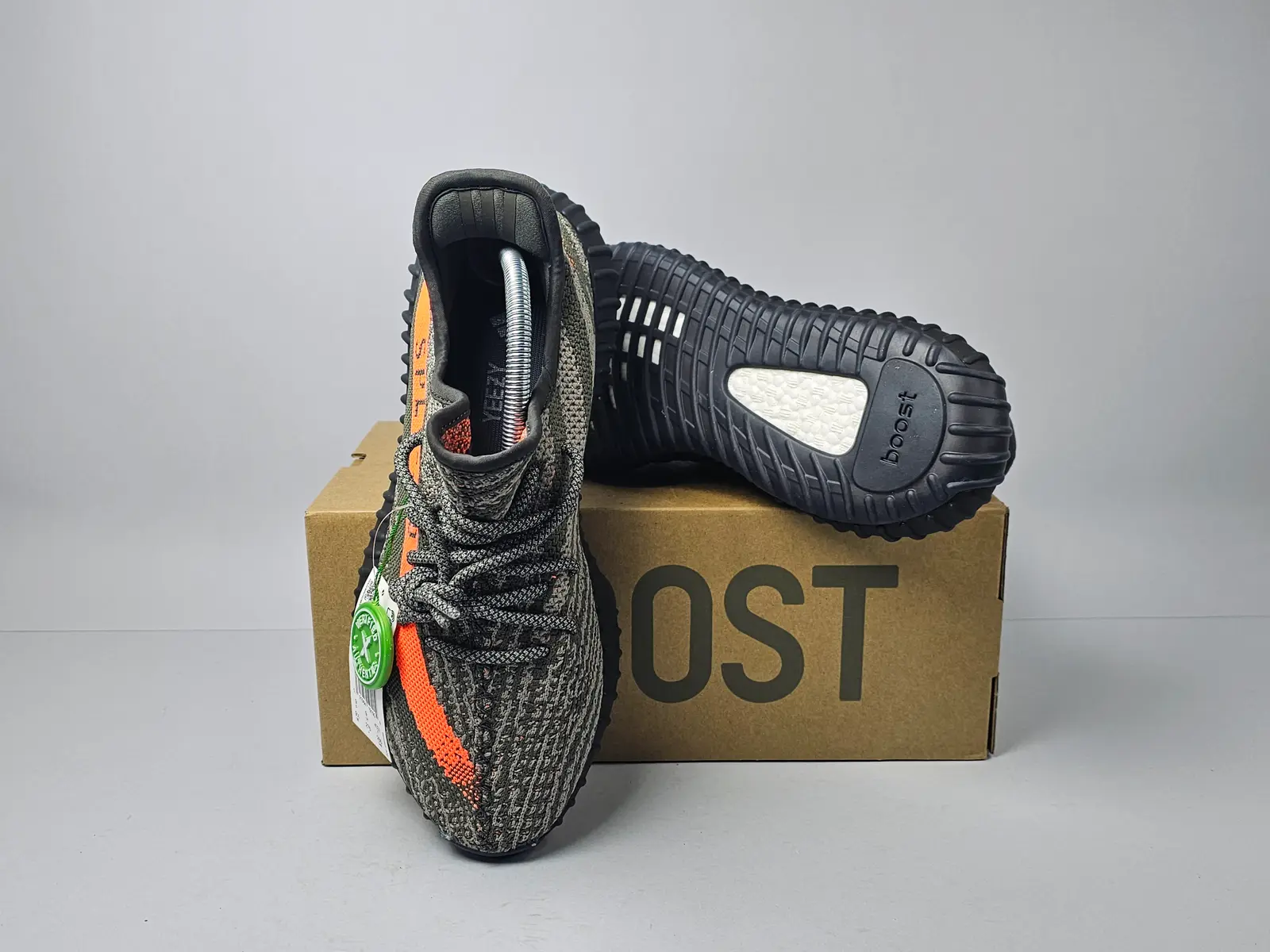 Carbon beluga 3