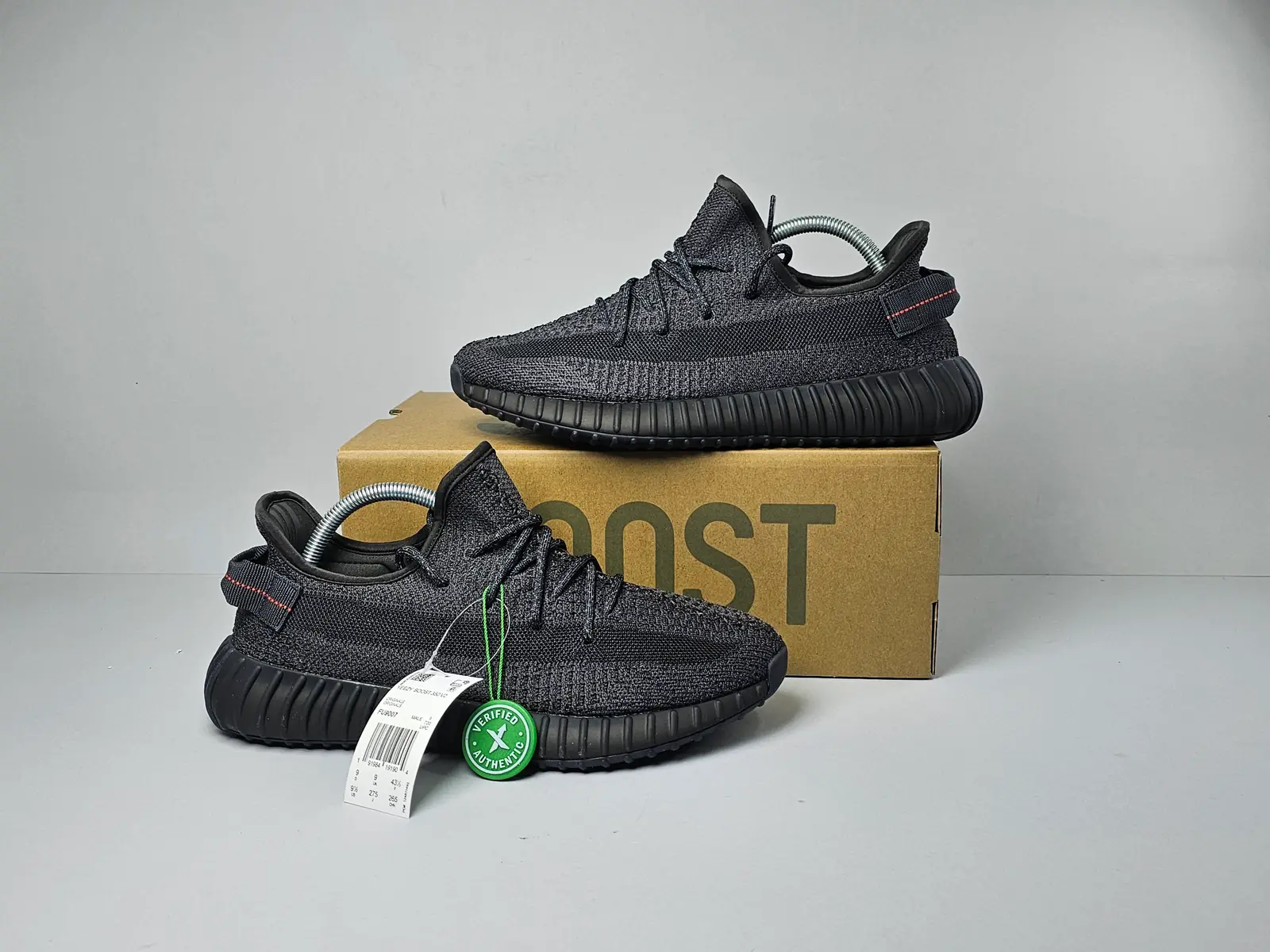 Black reflective