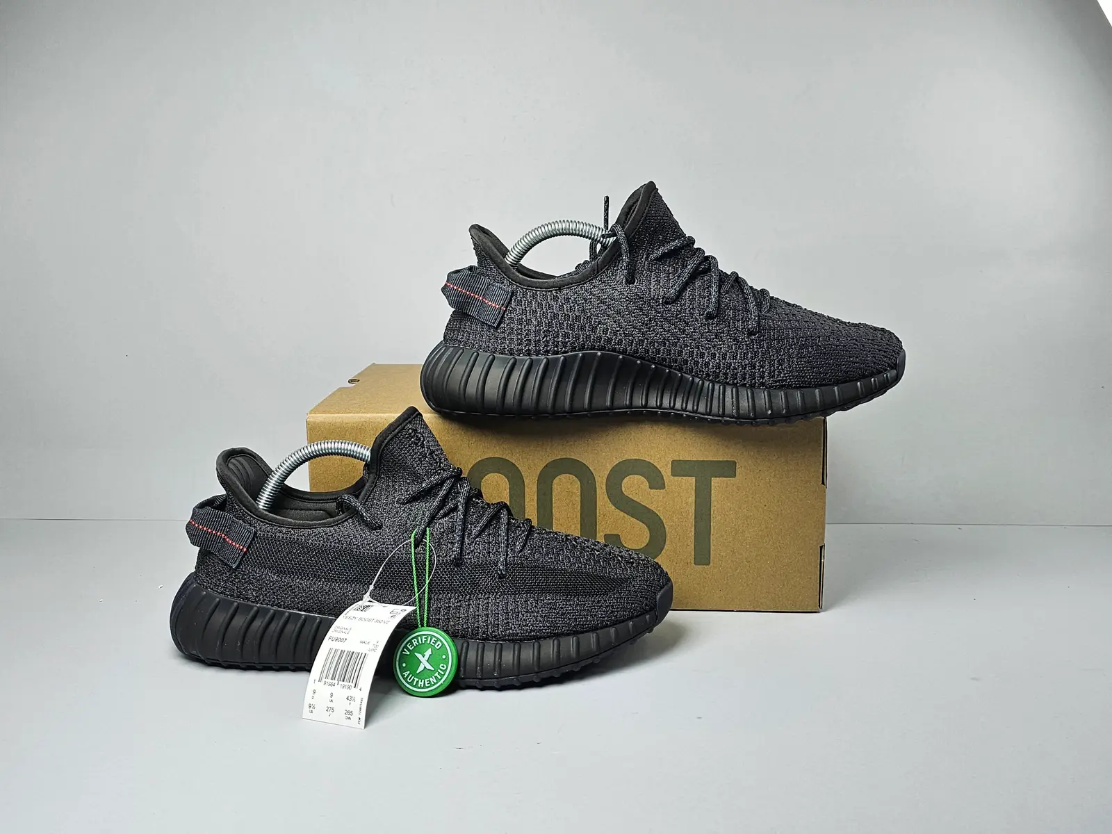 Black reflective