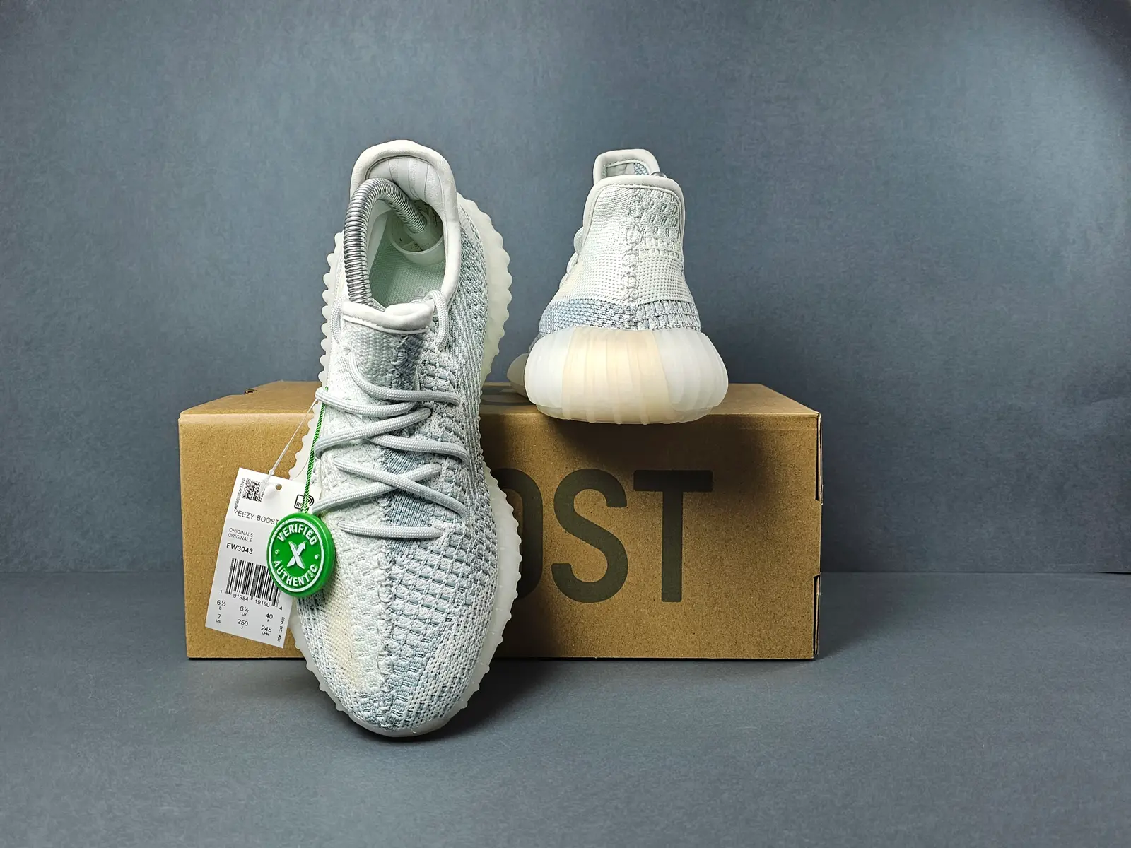 Cloud white 4