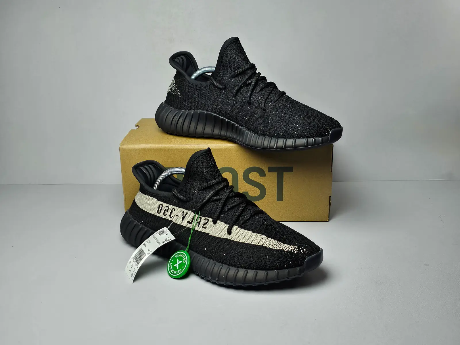 Adidas Yeezy 350 boost 2