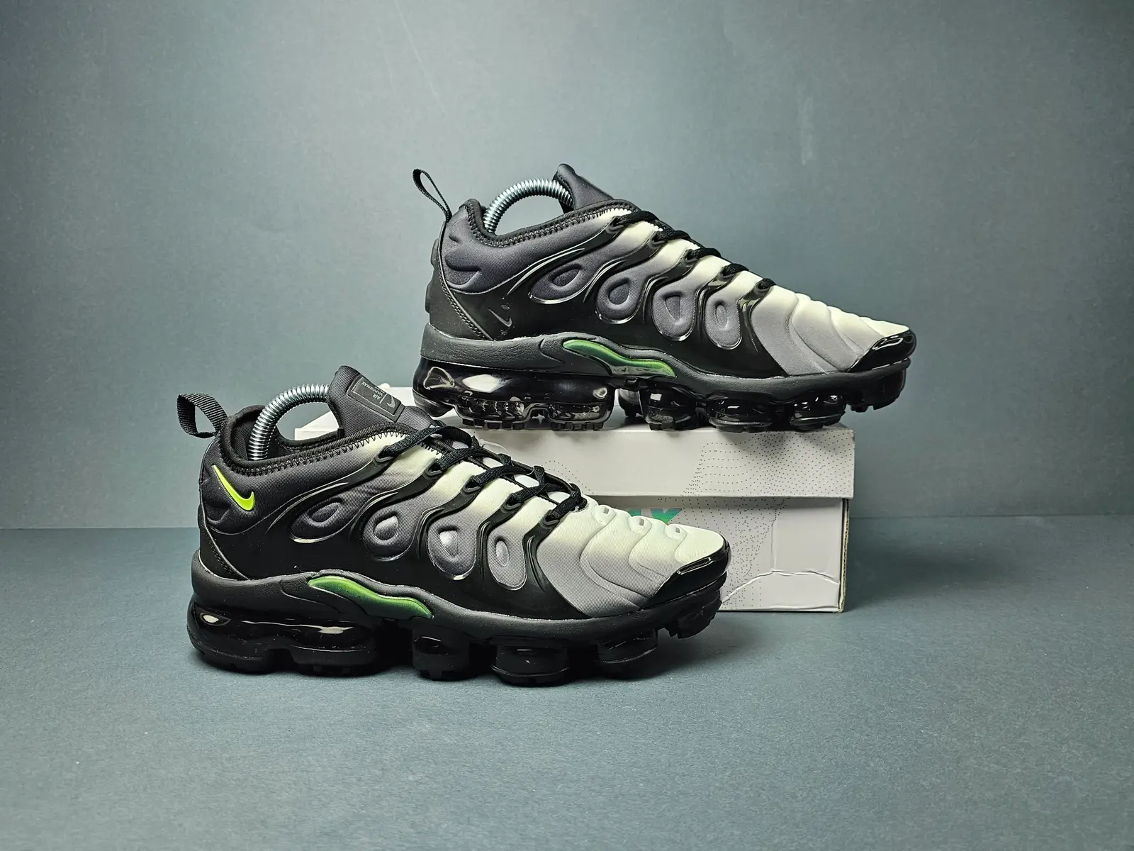 Vapormax Plus