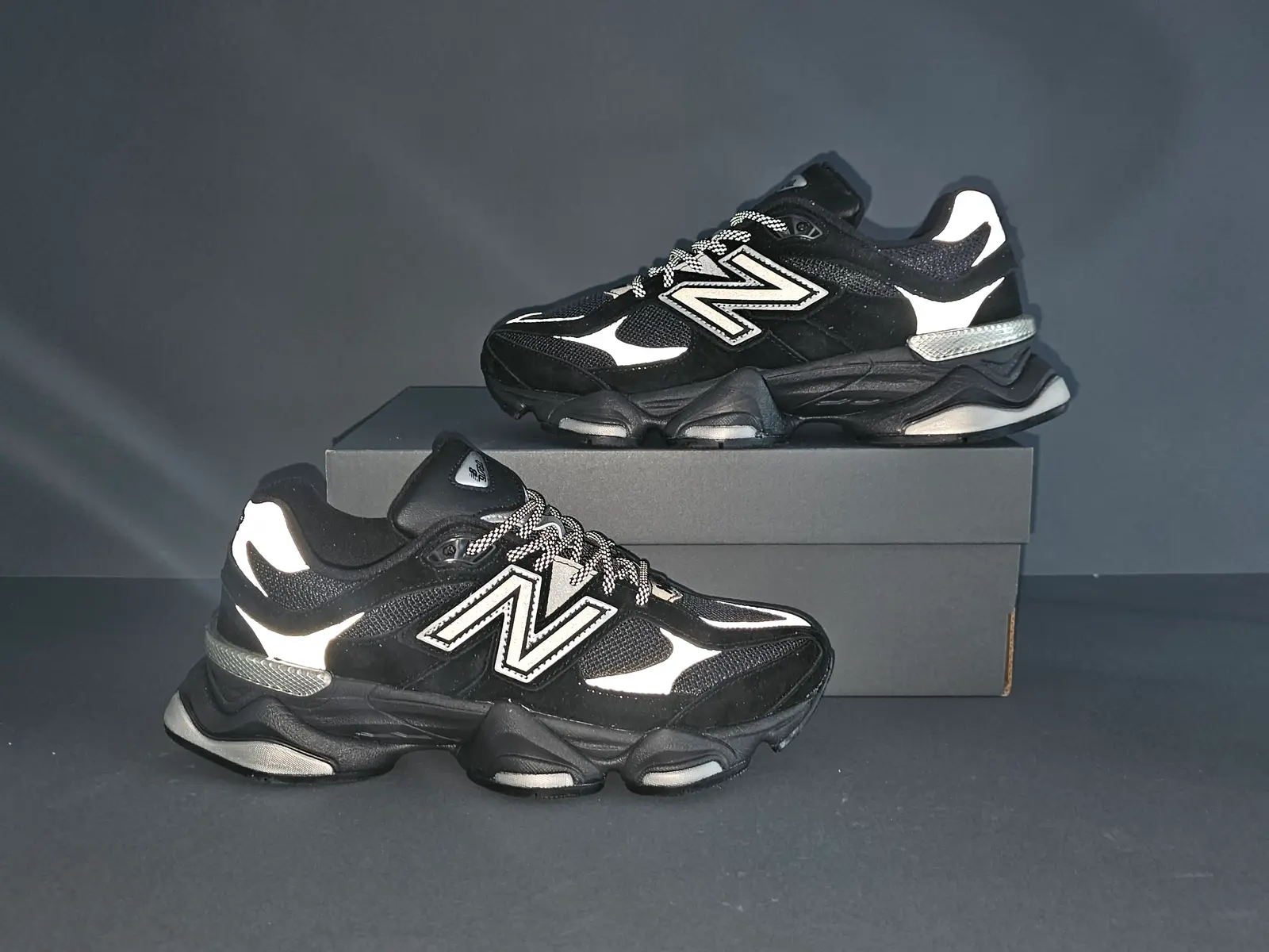 New Balance 9060
