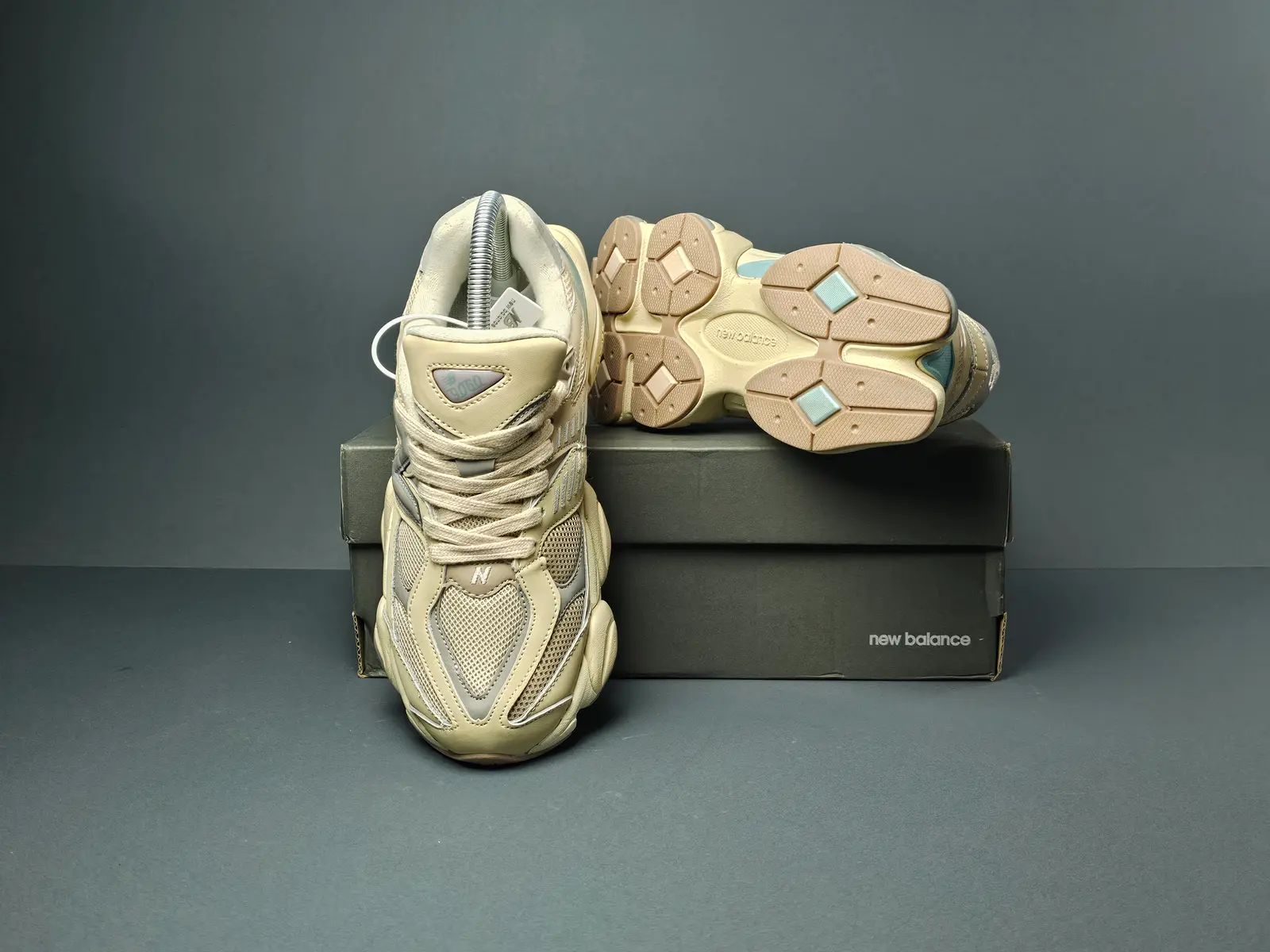 New Balance 9060 3