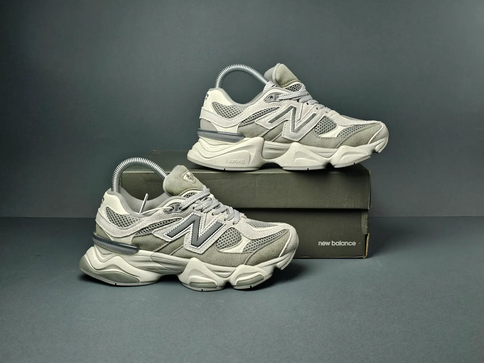 New Balance 9060