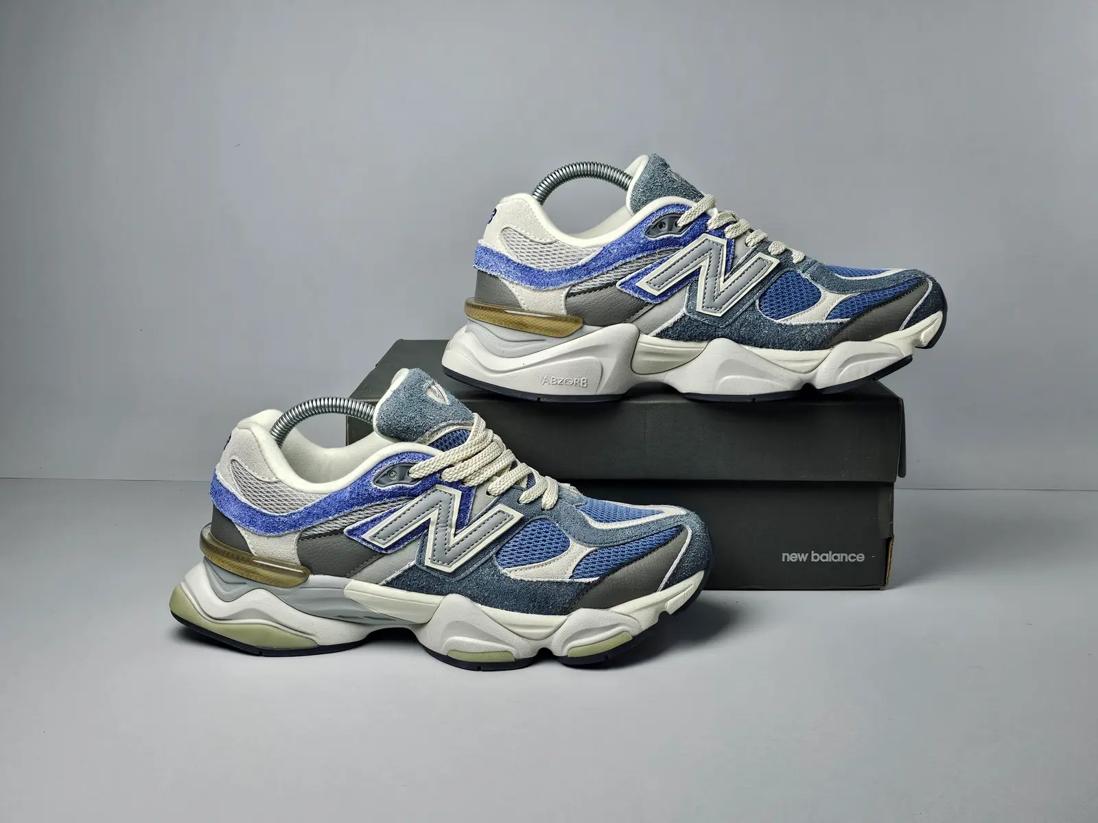 New Balance 9060