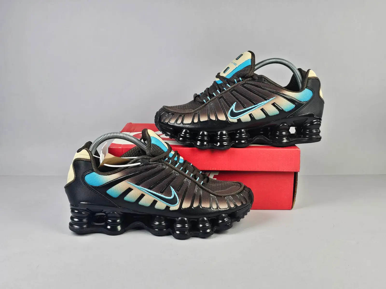 Shox